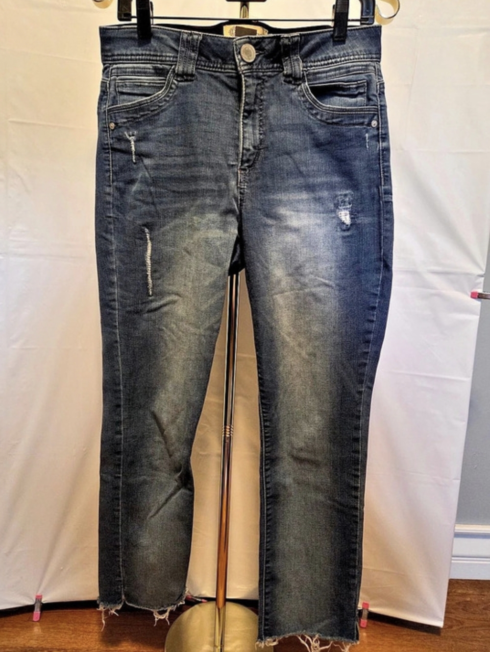Democracy Distressed Skinny Cropped Jeans Size 10